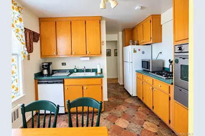 60-11 Broadway #6U, Woodside, NY 11377 - Photo 13
