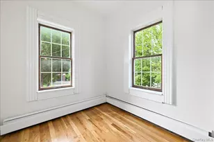 42 Chestnut St, Glen Cove, NY 11542 - Photo 19