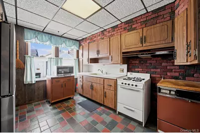 135-36 96th Street, Ozone Park, NY 11417 - Photo 9