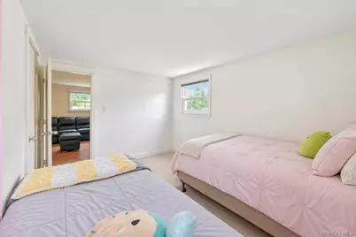 355 W Islip Boulevard, West Islip, NY 11795 - Photo 41