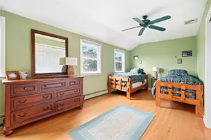 15 Salt Meadow Ln, Bayport, NY 11705 - Photo 35