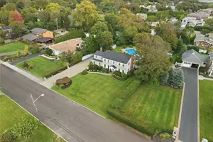 15 Salt Meadow Ln, Bayport, NY 11705 - Photo 43