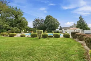 15 Salt Meadow Ln, Bayport, NY 11705 - Photo 7