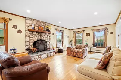15 Saltmeadow Lane, Bayport, NY 11705 - Photo 15