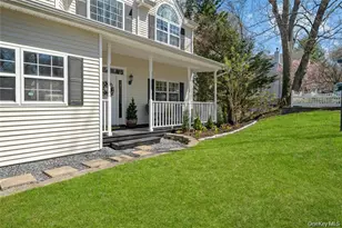 33 Potter Ln, Huntington, NY 11743 - Photo 3