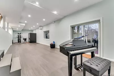 33 Potter Lane, Huntington, NY 11743 - Photo 21