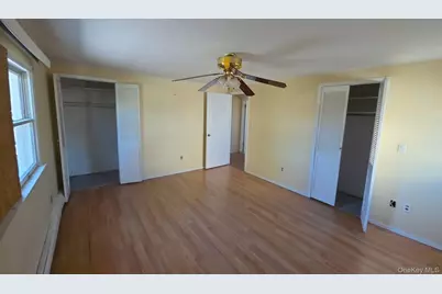 22 Tarry Lane, Levittown, NY 11756 - Photo 13