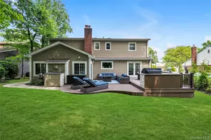 67 Reed Dr, Roslyn, NY 11576 - Photo 21