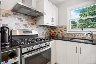 3113 Wilshire, Oakdale, NY 11769 - Photo 11