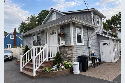 704 Newbridge Road, North Bellmore, NY 11710 - Photo 3