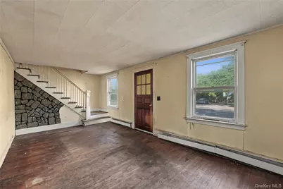 2 Willett Avenue, Sayville, NY 11782 - Photo 3