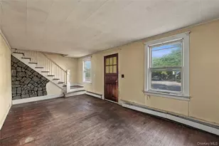 2 Willett Ave, Sayville, NY 11782 - Photo 3