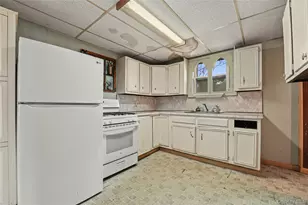 2 Willett Ave, Sayville, NY 11782 - Photo 11