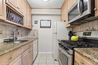 52-30 39th Drive #7G, Woodside, NY 11377 - Photo 3