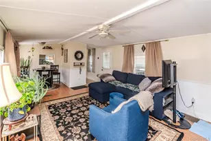 723 Beekman Rd, Hopewell Junction, NY 12533 - Photo 3