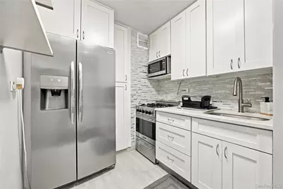 9910 60th Avenue #5A, Corona, NY 11368 - Photo 3