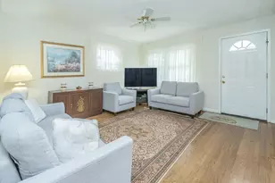 44 Corchaug Ave, Port Washington, NY 11050 - Photo 5