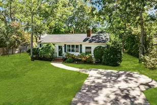 112 Lynncliff Rd, Hampton Bays, NY 11946 - Photo 25