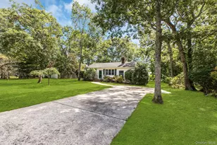 112 Lynncliff Rd, Hampton Bays, NY 11946 - Photo 23