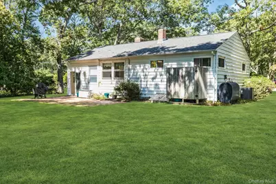 112 Lynncliff Road, Hampton Bays, NY 11946 - Photo 19