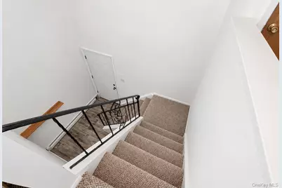 17 Fordham Road, West Babylon, NY 11704 - Photo 15