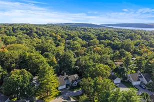 78 Greenway Dr, Irvington, NY 10533 - Photo 3