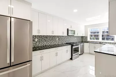 147-48 76th Road, Flushing, NY 11367 - Photo 5