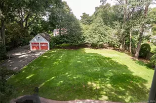 41 Butler St, Westbury, NY 11590 - Photo 35