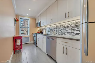 39-50 52nd Street #6D, Woodside, NY 11377 - Photo 5