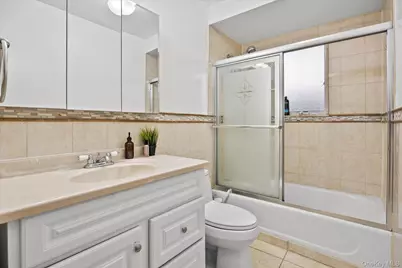 159-19 101 Street, Howard Beach, NY 11414 - Photo 13