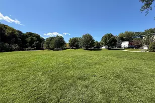 61 Lonergan Dr, Suffern, NY 10901 - Photo 17