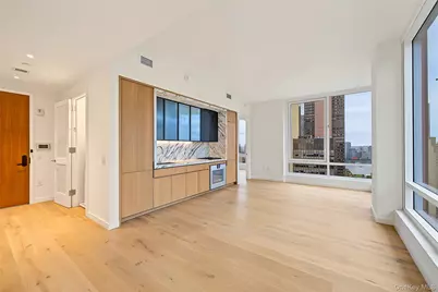 135 E 47th Street #30C, New York, NY 10017 - Photo 9