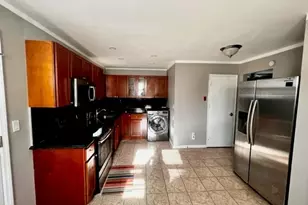 180 Elmwood St, Valley Stream, NY 11581 - Photo 3