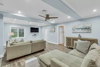 300 Fiddler Lane, Greenport, NY 11944 - Photo 21