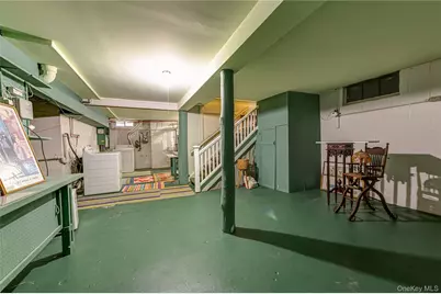 201 Maiden Lane, Port Jefferson, NY 11777 - Photo 23