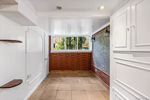 19-01 21st Dr, Astoria, NY 11105 - Photo 19