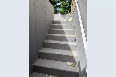 461 Beach 22nd Street, Far Rockaway, NY 11691 - Photo 17