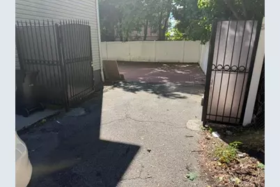 461 Beach 22nd Street, Far Rockaway, NY 11691 - Photo 19