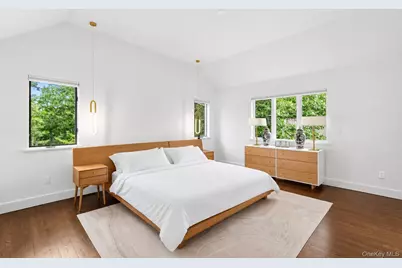 118 Two Holes Water Road, East Hampton, NY 11937 - Photo 13
