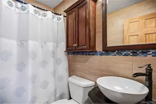 101 Miramar Blvd, Lindenhurst, NY 11757 - Photo 19