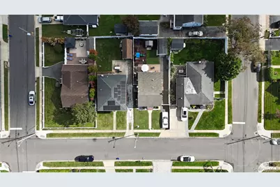 101 Miramar Boulevard, Lindenhurst, NY 11757 - Photo 27