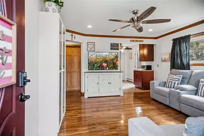 101 Miramar Boulevard, Lindenhurst, NY 11757 - Photo 3