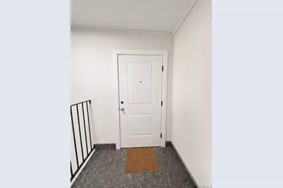 1009 Northern, Manhasset, NY 11030 - Photo 3