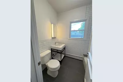 1009 Northern, Manhasset, NY 11030 - Photo 7