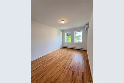 1009 Northern, Manhasset, NY 11030 - Photo 5