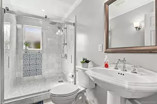 611 Knollwood Rd, White Plains, NY 10603 - Photo 9