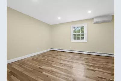 6 Shire Court, Greenlawn, NY 11740 - Photo 23
