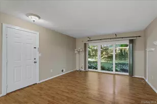 26 Edinburgh Dr, Peekskill, NY 10566 - Photo 5