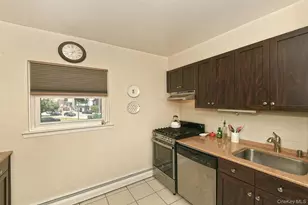 490 Main St, Farmingdale, NY 11735 - Photo 11