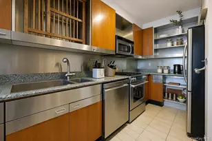 166-25 Powells Cove Blvd, Whitestone, NY 11357 - Photo 9